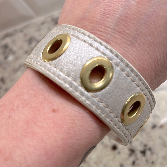 Coach Leather with Grommets Bangle Bracelet EUC - Picture 5 of 6